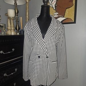 Women's Black and White Houndstooth Suit Jacket